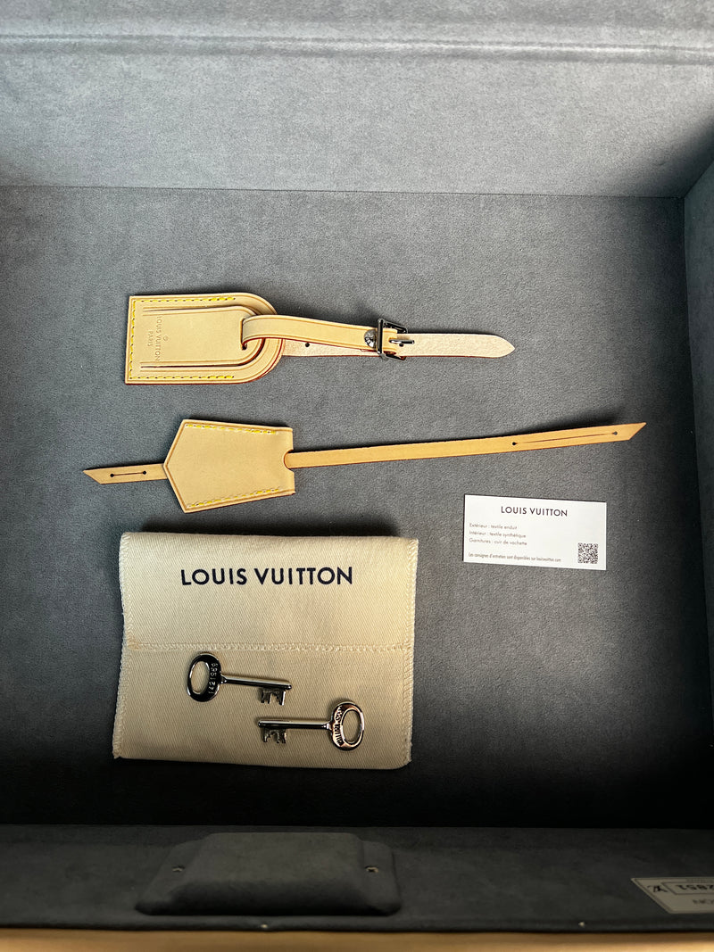 Unique & New- FW 2021- Abloh- Louis Vuitton Cotteville 40 Mirror Trunk in  silver